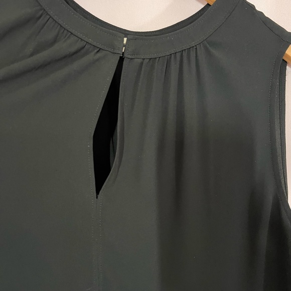 Silk Blouse  no sleeves. Black. From The Loft. - Picture 6 of 7